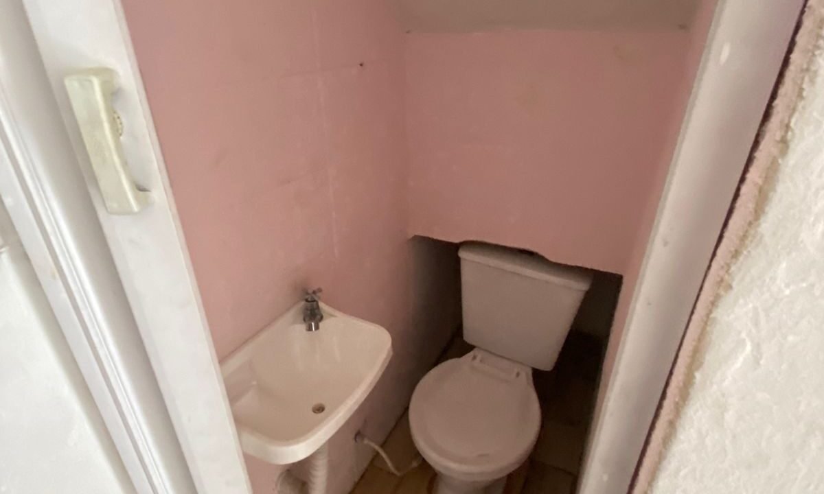 WhatsApp Image 2025-08-15 at 15.48.36